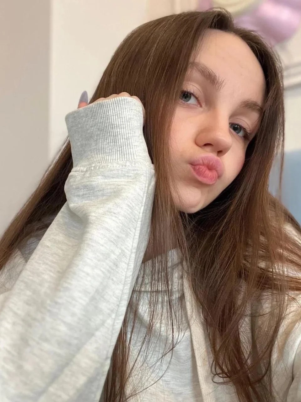 Частные нюдсы первокурсницы Софии